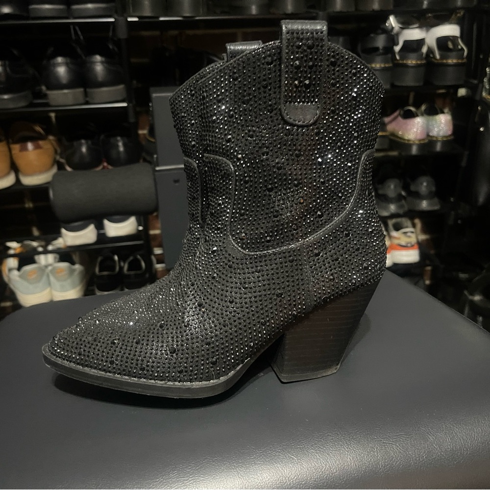Women cowboy bootss size 5.5